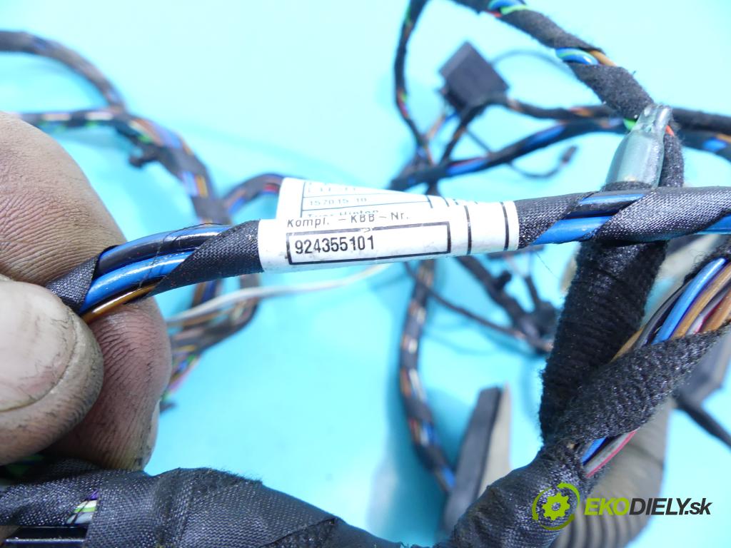 Bmw X5 E70 2006-2013 3.0d 306KM automatic 225 kW 2993 cm3 5- Zväzok: dvere zadné pravých 924355101