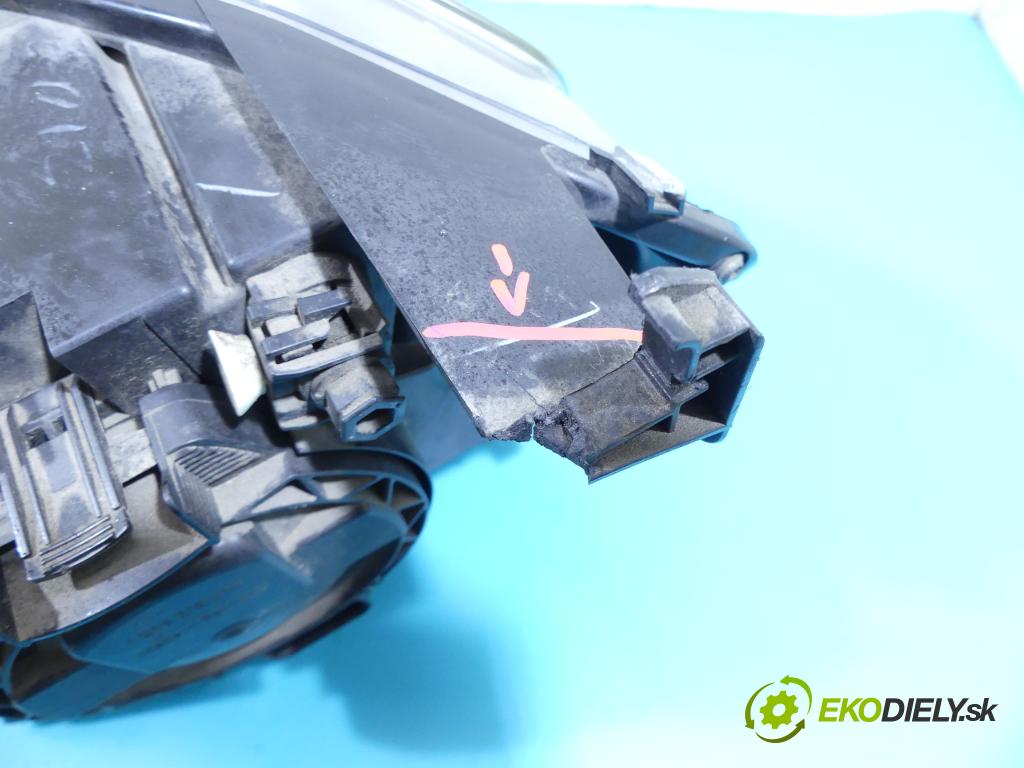 Bmw X5 E70 2006-2013 3.0d 306KM automatic 225 kW 2993 cm3 5- Reflektor: pravý 7161588 (Pravé)