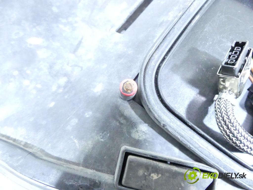 Bmw X5 E70 2006-2013 3.0d 306KM automatic 225 kW 2993 cm3 5- Reflektor: pravý 7161588 (Pravé)