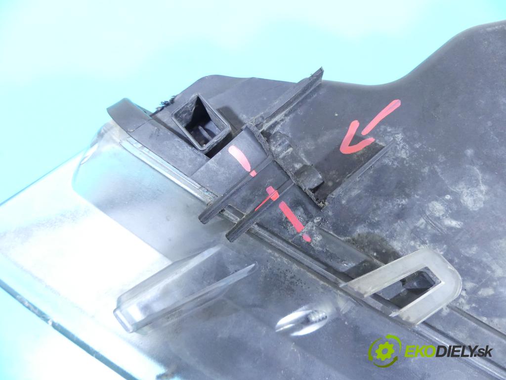 Bmw X5 E70 2006-2013 3.0d 306KM automatic 225 kW 2993 cm3 5- Reflektor: pravý 7161588 (Pravé)