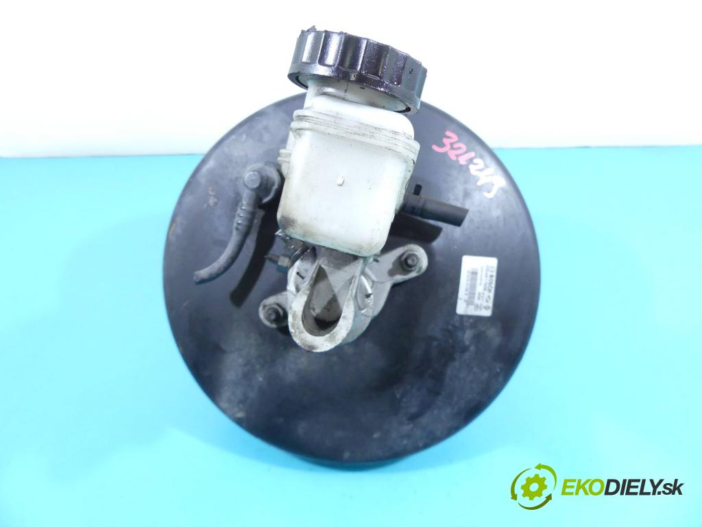 Renault Fluence 1.6 16v 114 HP manual 84 kW 1598 cm3 4- servo brzdové 472104106R