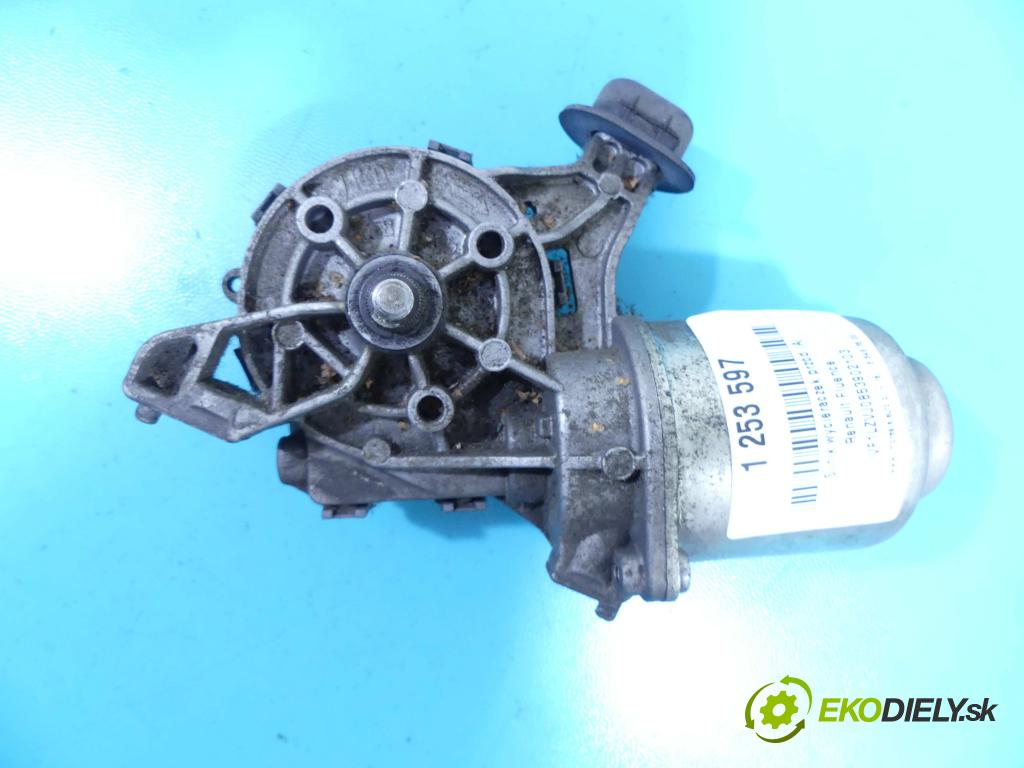 Renault Fluence 1.6 16v 114 HP manual 84 kW 1598 cm3 4- motor stieračov predné 64300024