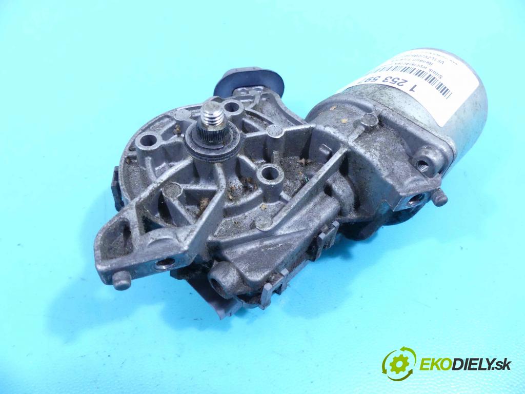 Renault Fluence 1.6 16v 114 HP manual 84 kW 1598 cm3 4- motor stieračov predné 64300024