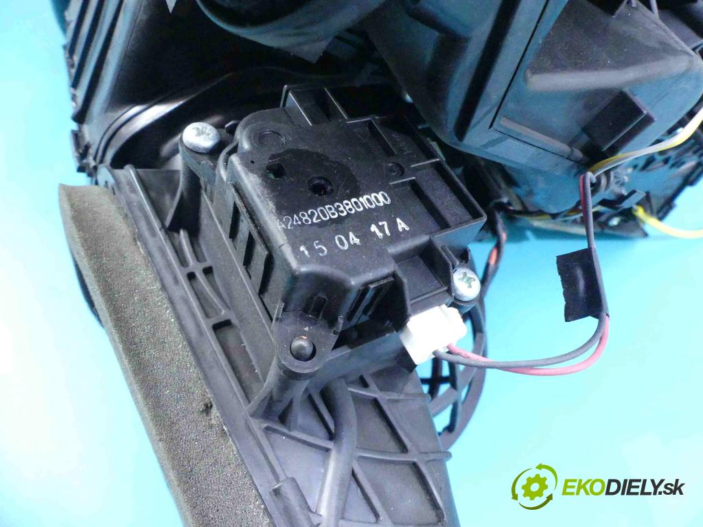 Renault Fluence 1.6 16v 114 HP manual 84 kW 1598 cm3 4- radiator A24820B3801000 (Radiátory kúrenia)