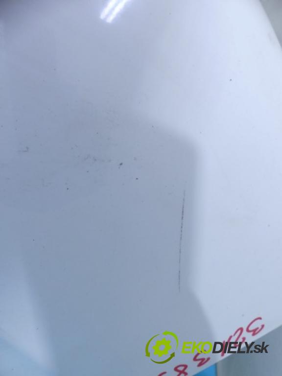 Citroen C1 II 2014-2022 1.0 72 HP manual 53 kW 998 cm3 5- nárazník zadné (Kľučka dverí ostatné)