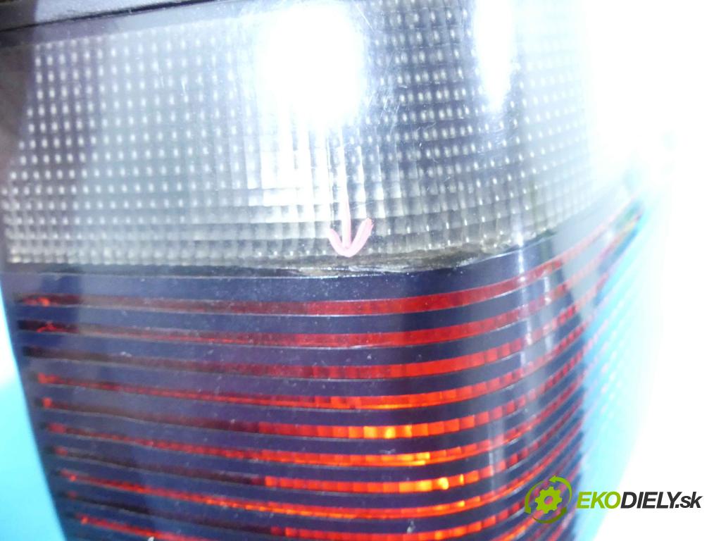 Vw Golf III 1991-1998 1.8 75 HP manual 55 kW 1781 cm3 5- svetlo / reflektor zadné ľavé  (Ostatné)