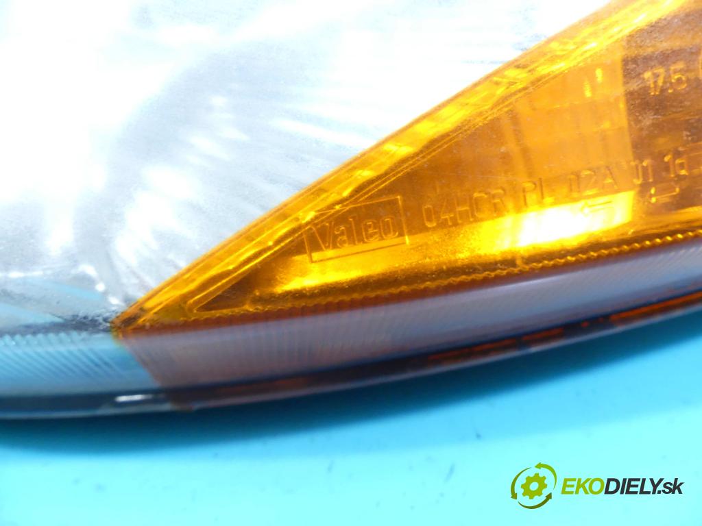 Ford Ka Mk1 1996-2008 1.6 8v 95 HP manual 70 kW 1599 cm3 3- Reflektor: pravý  (Pravé)