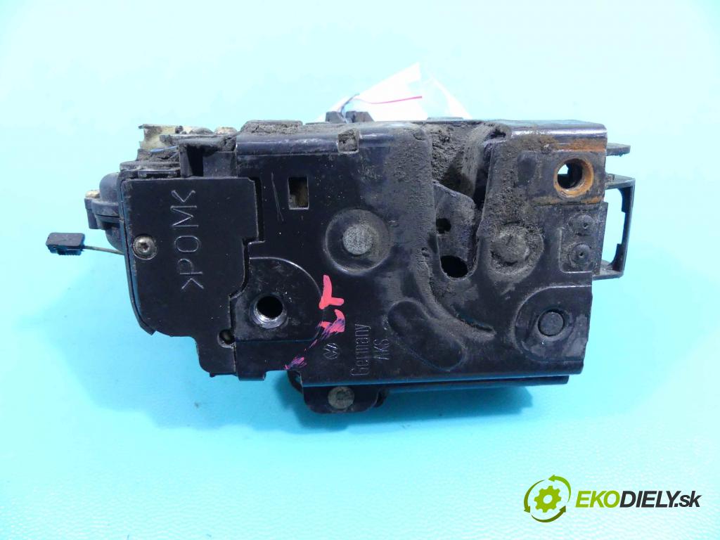 Vw Bora 1.9 tdi 116 hp manual 85 kW 1896 cm3 4- zámek zadní levý