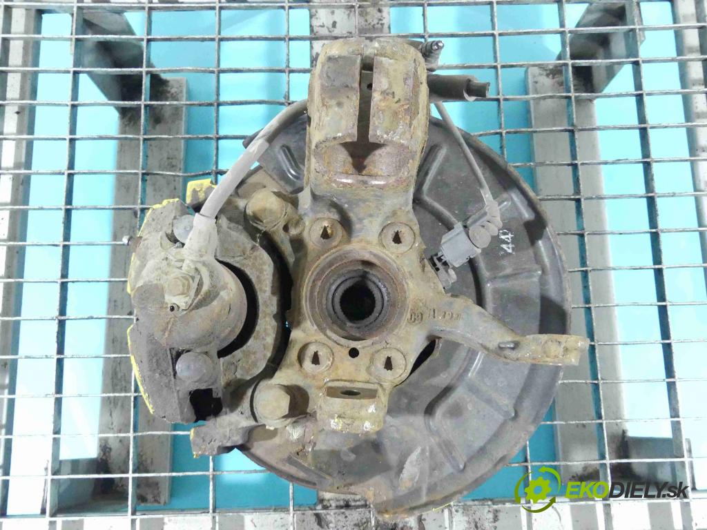 Audi A3 8P 2003-2012 1.8 TFSI 160 HP manual 118 kW 1798 cm3 5- náboj pravé  (Náboje)