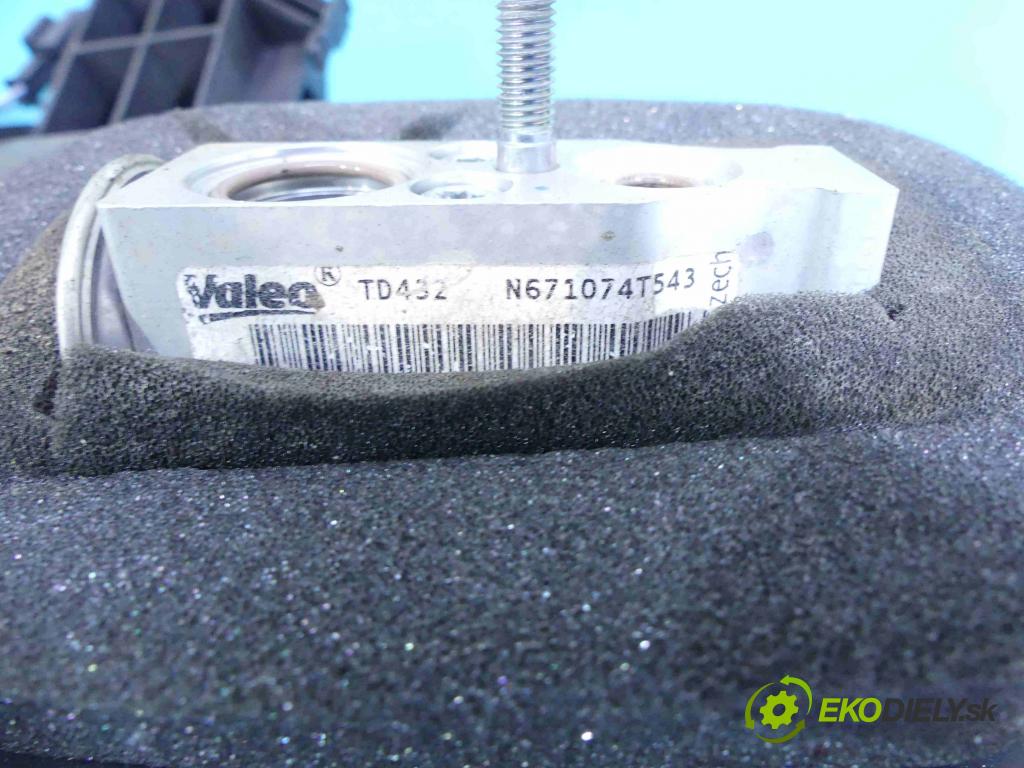 Citroen C1 II 2014-2022 1.0 72 HP manual 53 kW 998 cm3 5- radiator 87010-YV051 (Radiátory kúrenia)