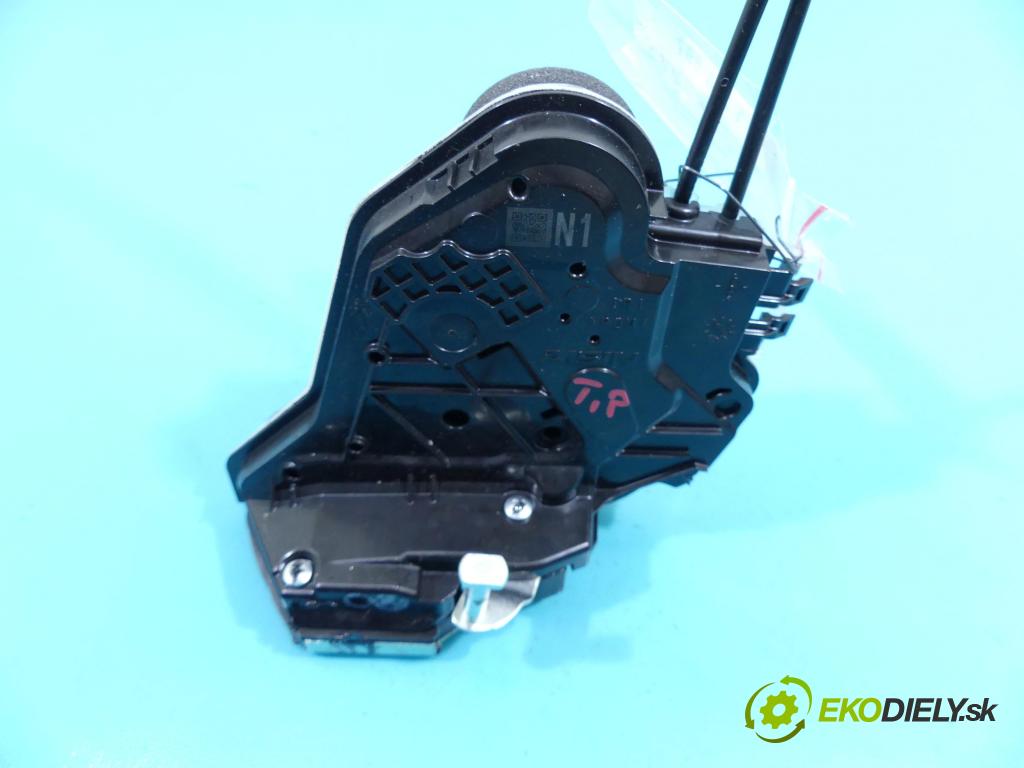 Citroen C1 II 2014-2022 1.0 72 hp manual 53 kW 998 cm3 5- zámek zadní pravý