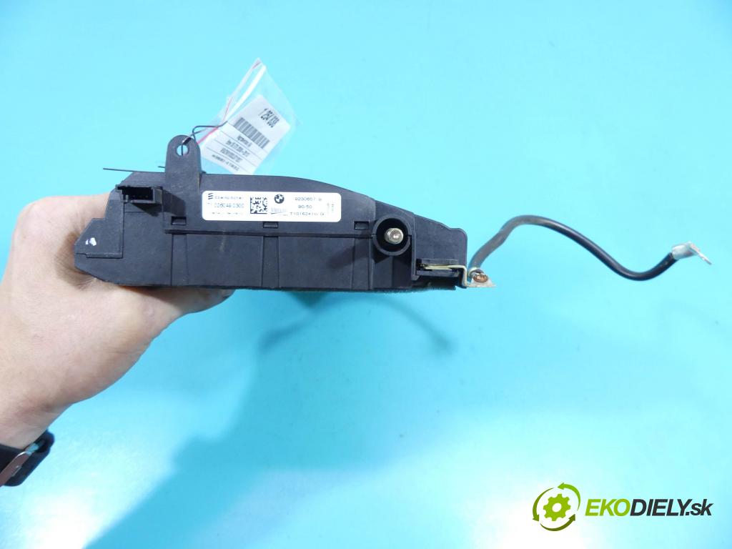 Bmw X5 E70 2006-2013 3.0d 306KM automatic 225 kW 2993 cm3 5- radiator 9230657 (Radiátory kúrenia)