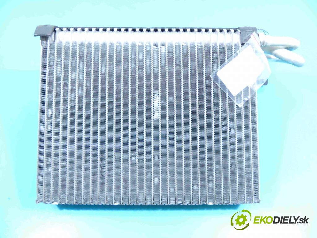 Bmw X5 E70 2006-2013 3.0d 306KM automatic 225 kW 2993 cm3 5- radiator 9187630 (Radiátory kúrenia)