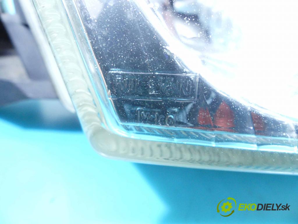 Nissan Almera N16 2000-2006 1.5 16v 90 HP manual 66 kW 1498 cm3 5- Reflektor: pravý 89003330 (Pravé)