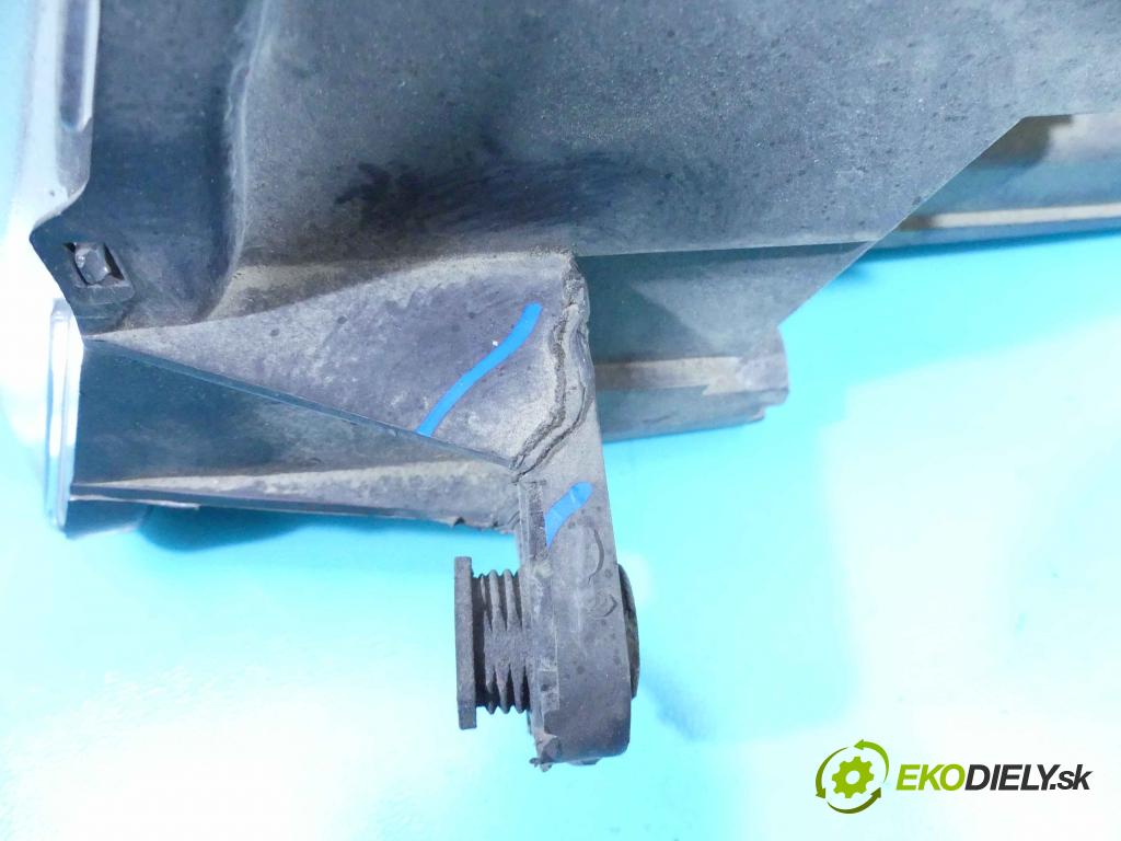 Vw Passat B6 2005-2010 1.9 tdi 105 HP manual 77 kW 1896 cm3 5- Reflektor: pravý 3C0941006S (Pravé)