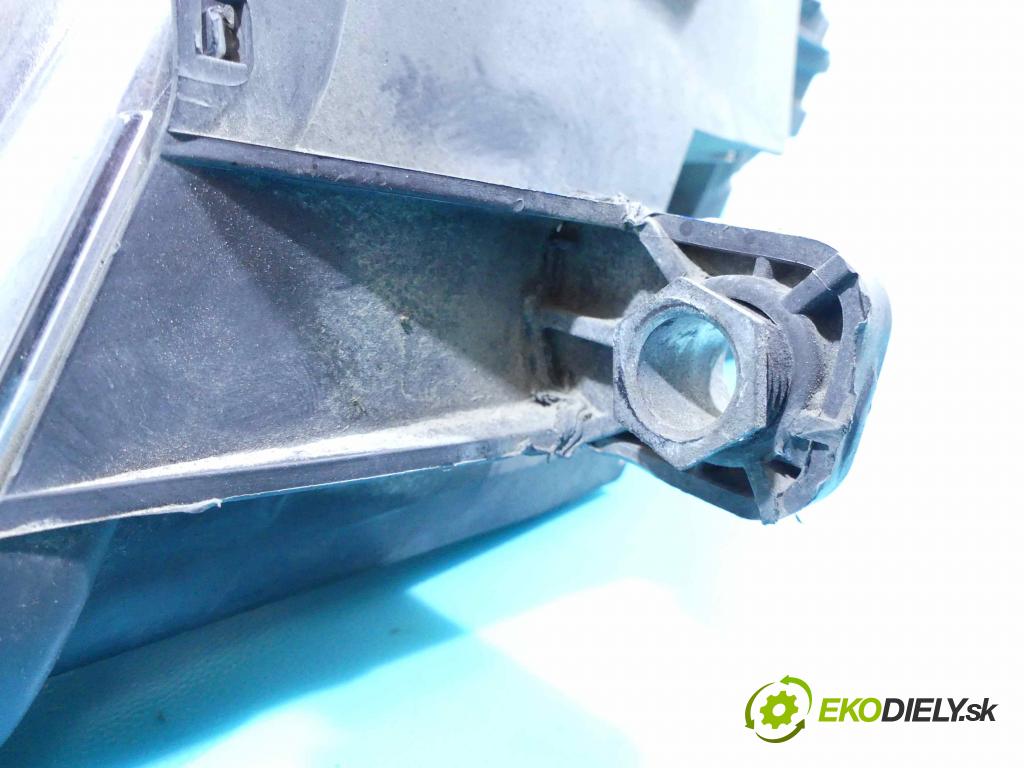 Vw Passat B6 2005-2010 1.9 tdi 105 HP manual 77 kW 1896 cm3 5- Reflektor: pravý 3C0941006S (Pravé)