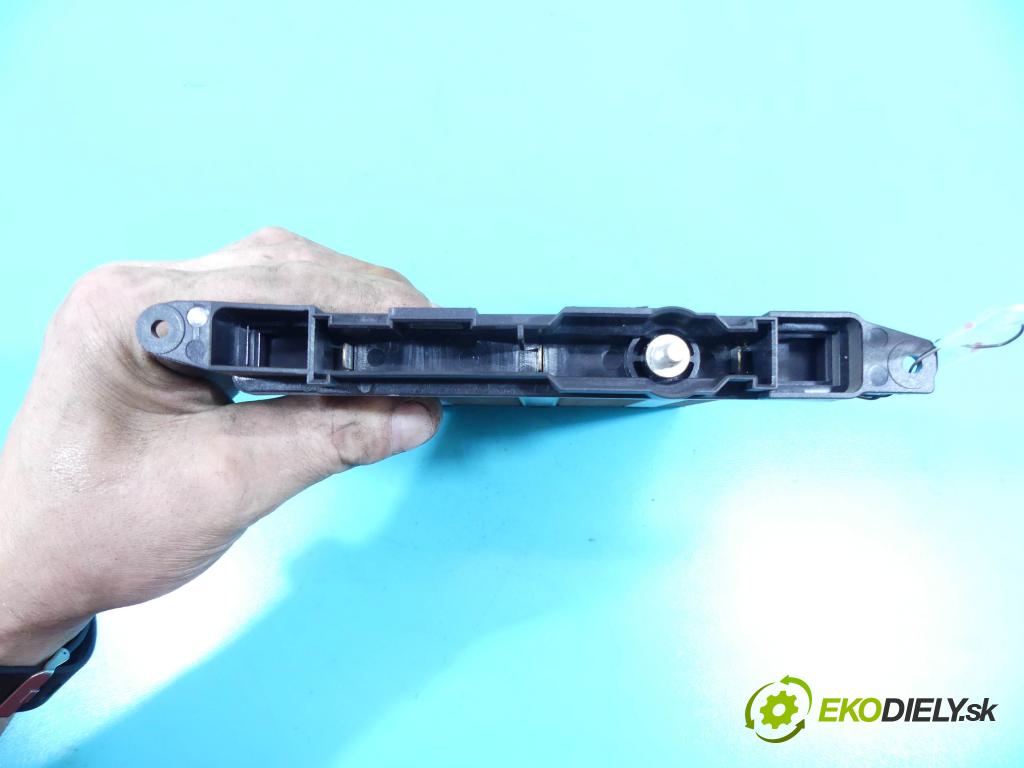 Vw Passat B6 2005-2010 1.9 tdi 105 HP manual 77 kW 1896 cm3 5- radiator 1K0963235F (Radiátory kúrenia)
