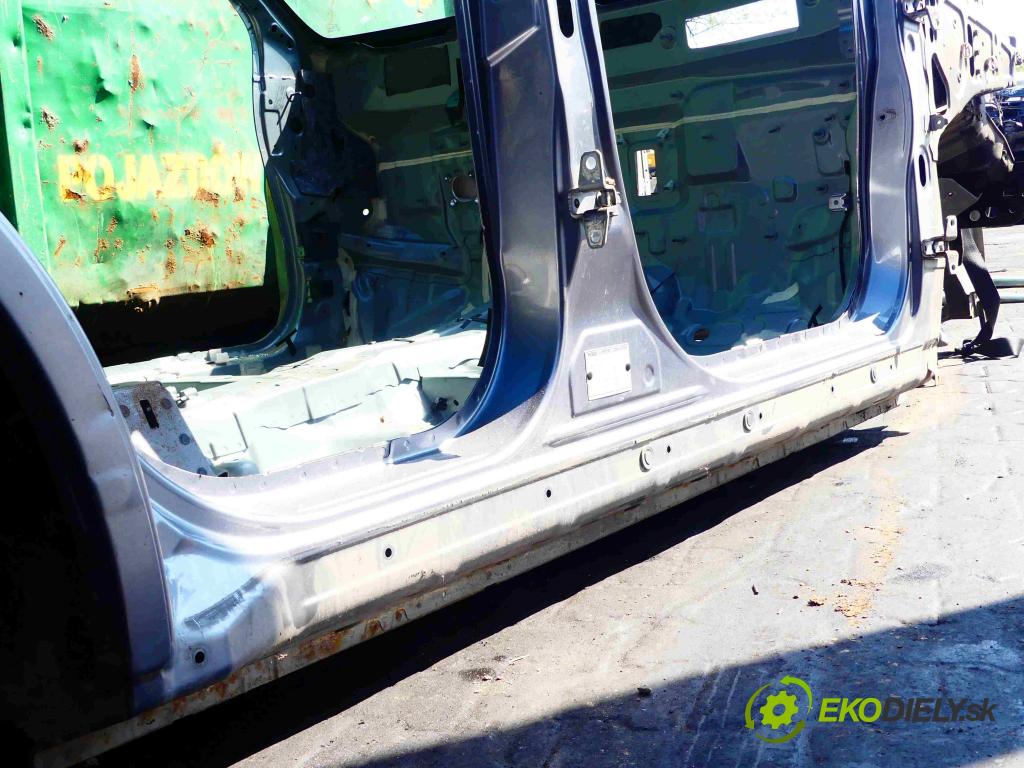 Mitsubishi Outlander III 2012-2022 2.0 16v 150 hp automatic 110 kW 1998 cm3 5- práh pravý  (Ostatní)