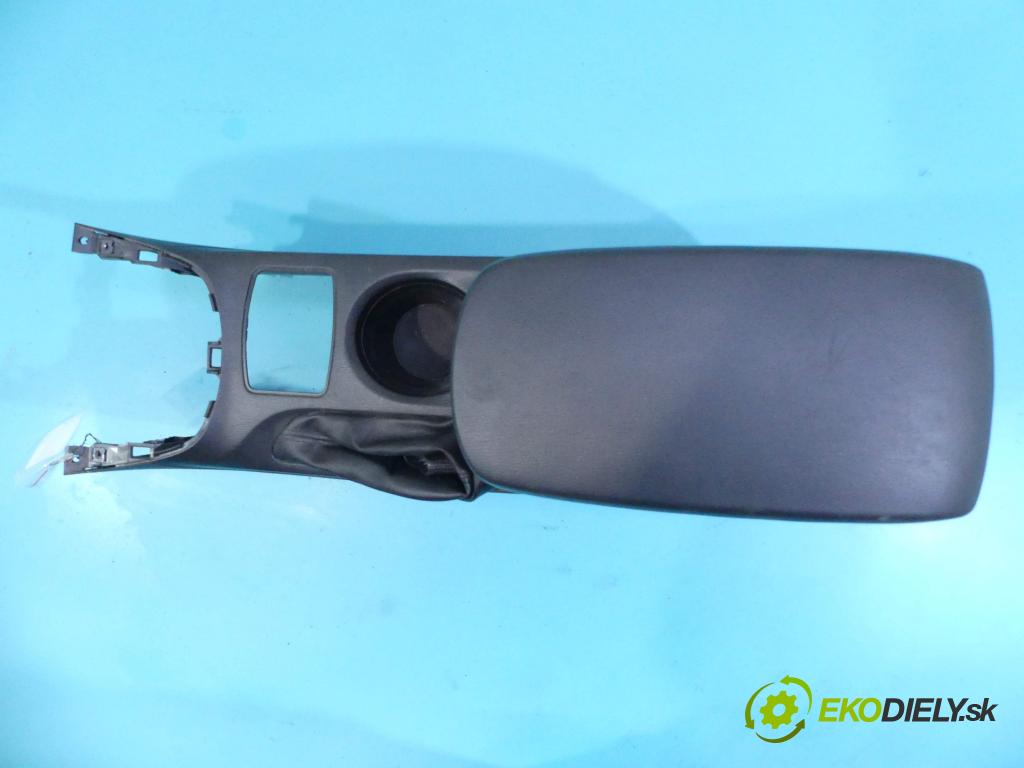 Mazda CX-5 2012-2017 2.0 B 16V 160 HP automatic 118 kW 1998 cm3 5- operadlo KD45-64441 (Lakťové opierky)