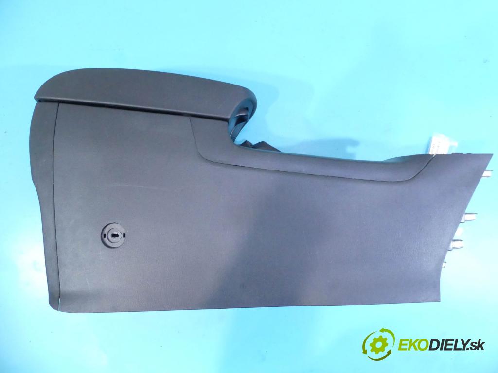 Mazda CX-5 2012-2017 2.0 B 16V 160 HP automatic 118 kW 1998 cm3 5- operadlo KD45-64441 (Lakťové opierky)