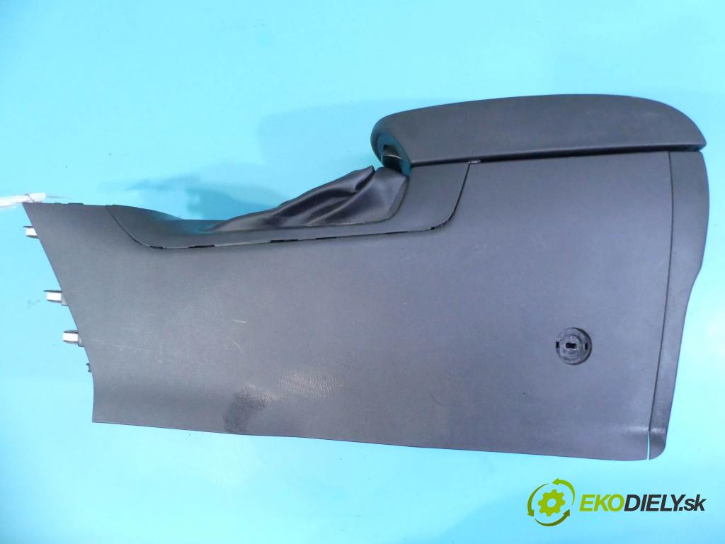 Mazda CX-5 2012-2017 2.0 B 16V 160 HP automatic 118 kW 1998 cm3 5- operadlo KD45-64441 (Lakťové opierky)