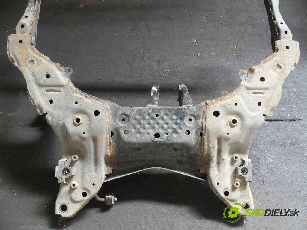 Mazda CX-5 2012-2017 2.0 B 16V 160 hp automatic 118 kW 1998 cm3 5- výztuha motoru