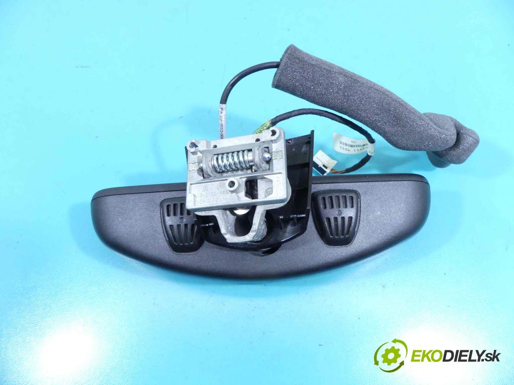 Mercedes CLS II C218 2010-2018 3.0 cdi 265KM automatic 195 kW 2987 cm3 4- zpětné zrcátko vnitřní A207803417 (Světla vnitřní)