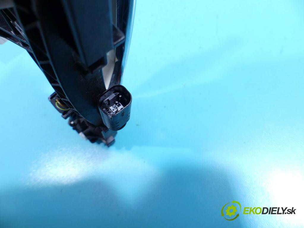 Mercedes CLS II C218 2010-2018 3.0 cdi 265KM automatic 195 kW 2987 cm3 4- rukoväť predné ľavé mimo: A2047602334 (Vonkajšie predné ľavé)