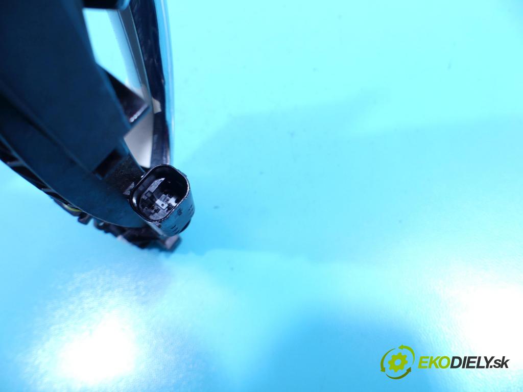 Mercedes CLS II C218 2010-2018 3.0 cdi 265KM automatic 195 kW 2987 cm3 4- rukoväť predné ľavé mimo: A2047602334 (Vonkajšie predné ľavé)