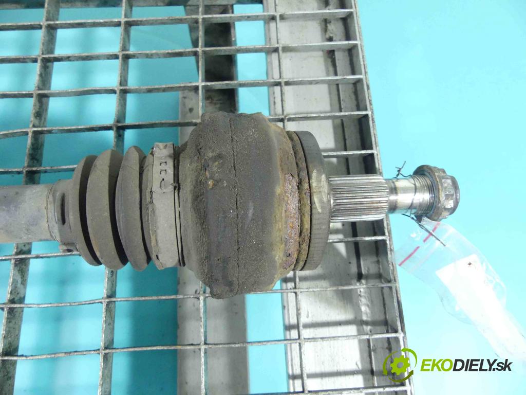 Mercedes CLS II C218 2010-2018 3.0 cdi 265KM automatic 195 kW 2987 cm3 4- poloos pravé  (Poloosy)