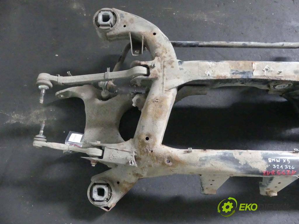 Bmw X5 E70 2006-2013 3.0d 306KM automatic 225 kW 2993 cm3 5- zadní výztuha