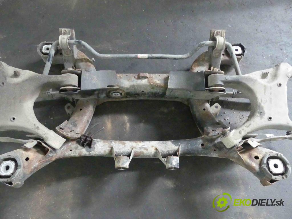 Bmw X5 E70 2006-2013 3.0d 306KM automatic 225 kW 2993 cm3 5- zadní výztuha