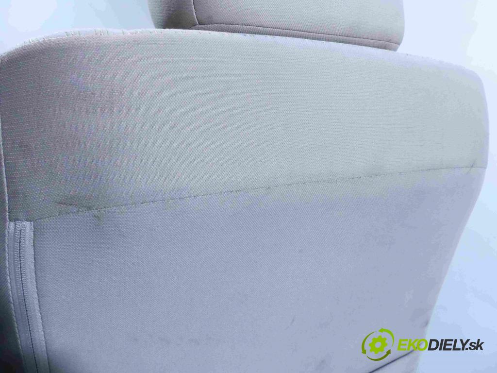 Mitsubishi Outlander III 2012-2022 2.0 16v 150 HP automatic 110 kW 1998 cm3 5- Sedačka pravý  (Sedačky, sedadlá)