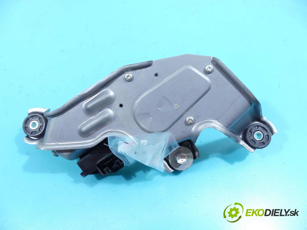 Toyota Urban Cruiser 1.3 vvti 101 HP manual 74 kW 1329 cm3 5- motor stieračov zadné 85130-52150