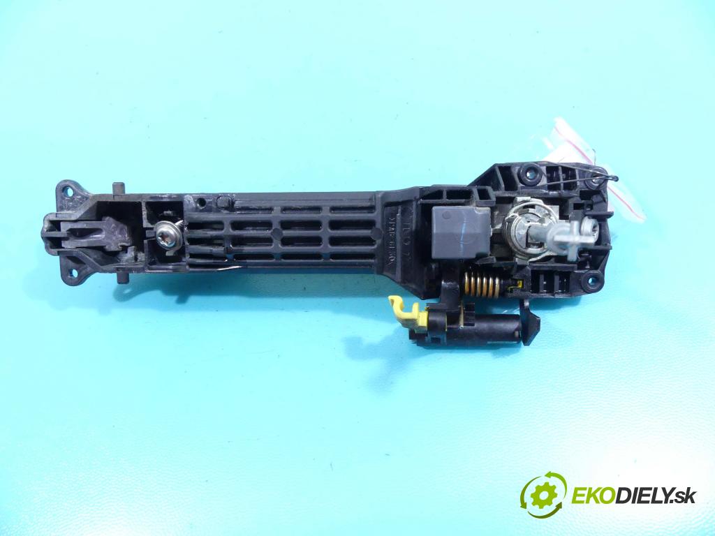 Toyota Urban Cruiser 1.3 vvti 101 HP manual 74 kW 1329 cm3 5- rukoväť predné ľavé mimo:  (Vonkajšie predné ľavé)