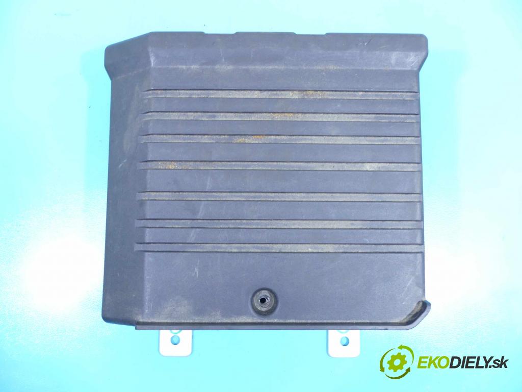 Mitsubishi Outlander III 2012-2022 2.0 16v 150 HP automatic 110 kW 1998 cm3 5- Zesilovač: 8701A409 (Zosilňovače)