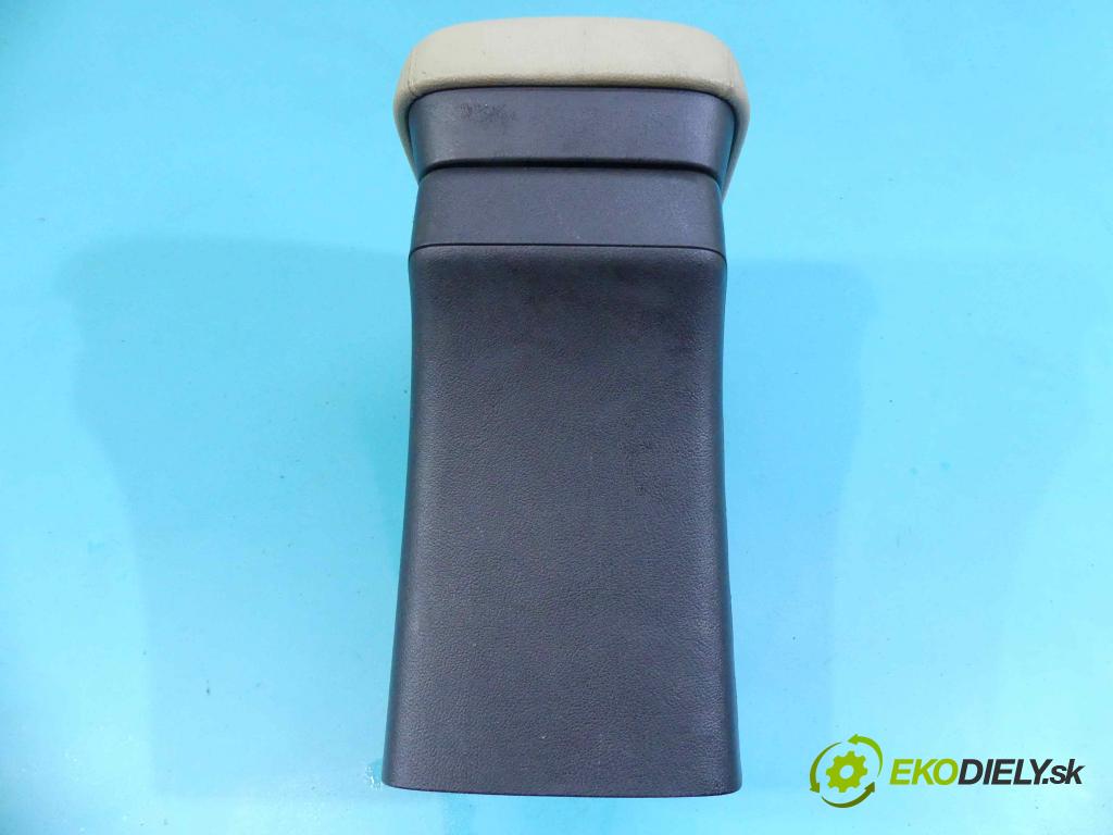 Mitsubishi Outlander III 2012-2022 2.0 16v 150 HP automatic 110 kW 1998 cm3 5- operadlo 8011B156 (Lakťové opierky)