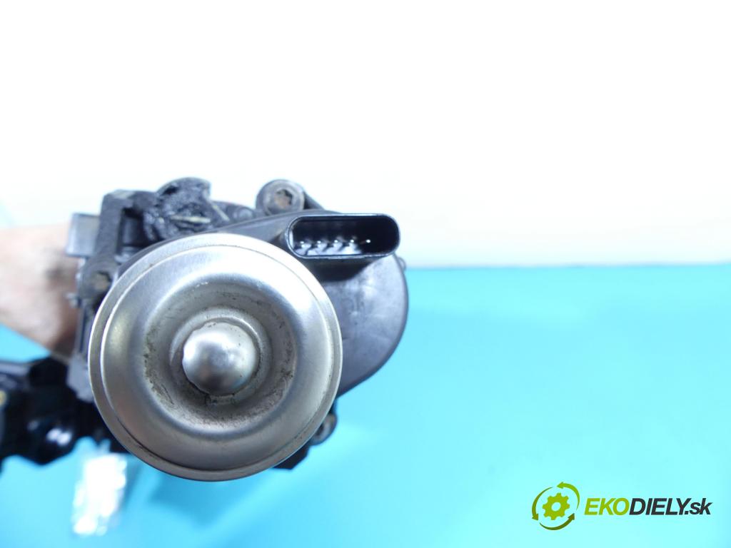 Bmw X5 E70 2006-2013 3.0d 306KM automatic 225 kW 2993 cm3 5- zvod nasávací 473305901 (Sacie potrubia)