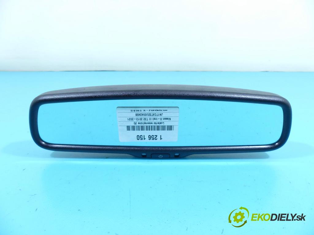 Nissan X-trail III T32 2013-2021 1.6 dci 131 hp manual 96 kW 1598 cm3 5- zpětné zrcátko vnitřní  (Světla vnitřní)