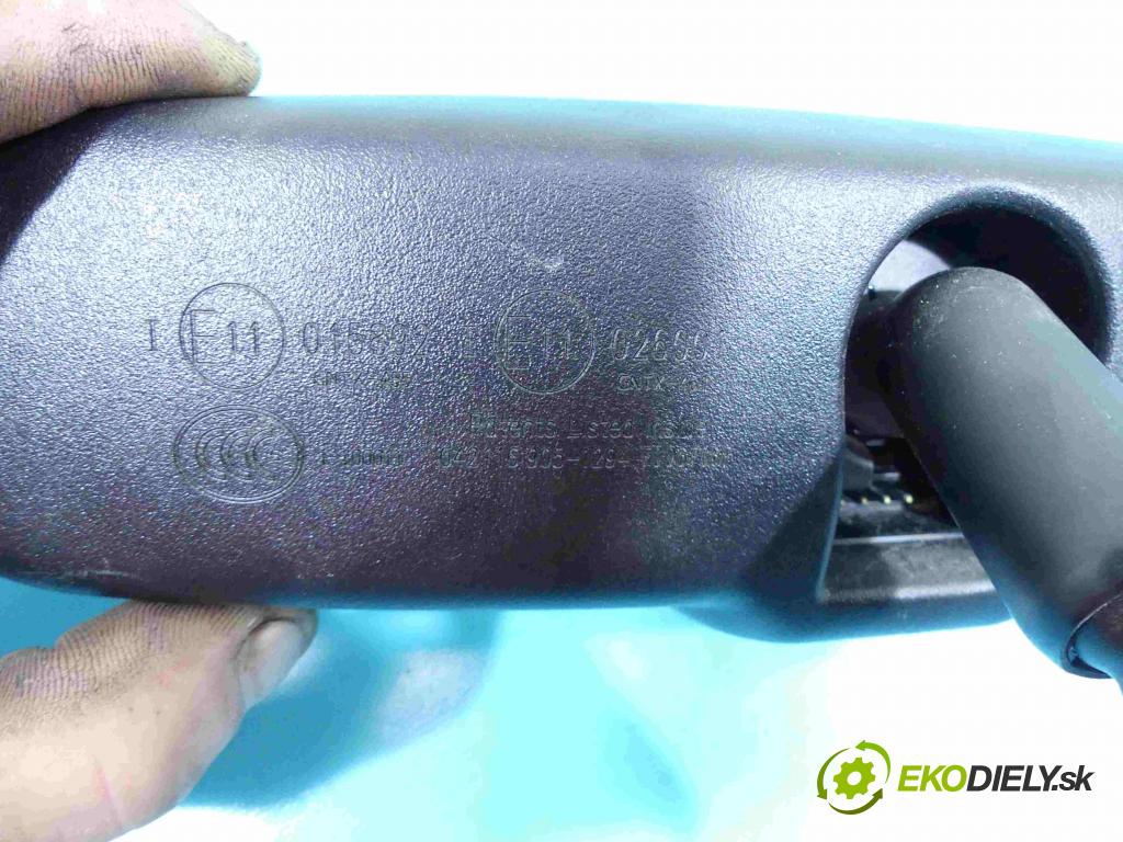 Nissan X-trail III T32 2013-2021 1.6 dci 131 hp manual 96 kW 1598 cm3 5- zpětné zrcátko vnitřní  (Světla vnitřní)