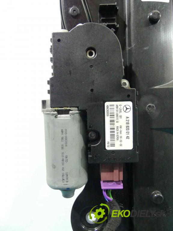 Mercedes CLS II C218 2010-2018 3.0 cdi 265KM automatic 195 kW 2987 cm3 4- Střešní okno: A21878006299 (Okna karoserie)