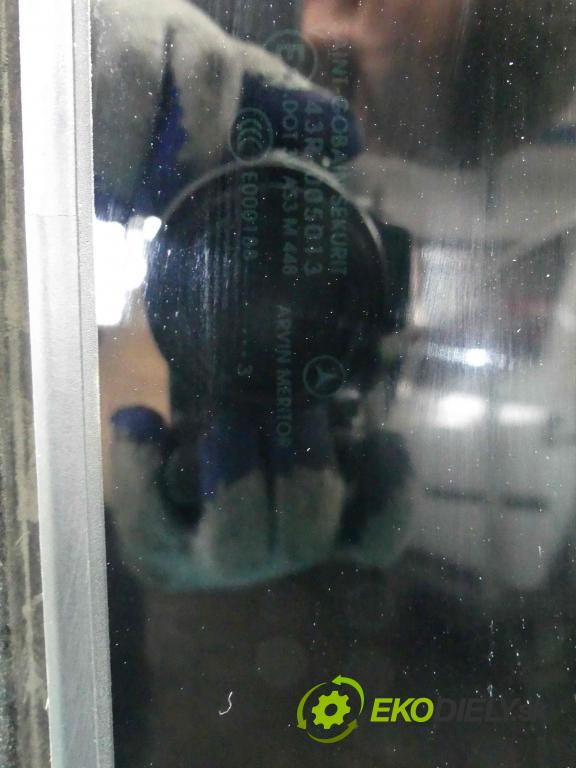 Mercedes CLS II C218 2010-2018 3.0 cdi 265KM automatic 195 kW 2987 cm3 4- Střešní okno: A21878006299 (Okna karoserie)