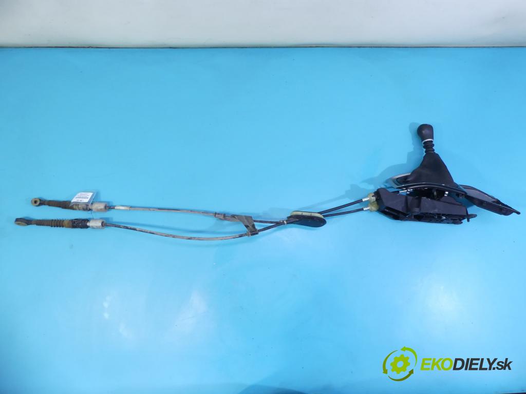 Nissan X-trail III T32 2013-2021 1.6 dci 131 HP manual 96 kW 1598 cm3 5- Páka: Změny: stupeň,rýchlosť  (Rýchlostné páky / kulisy)