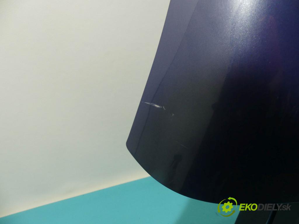 Vw Passat B4 1993-1997 1.8 90 hp manual 66 kW 1781 cm3 5- zadní kufrové dveře  (Zadní kapoty)