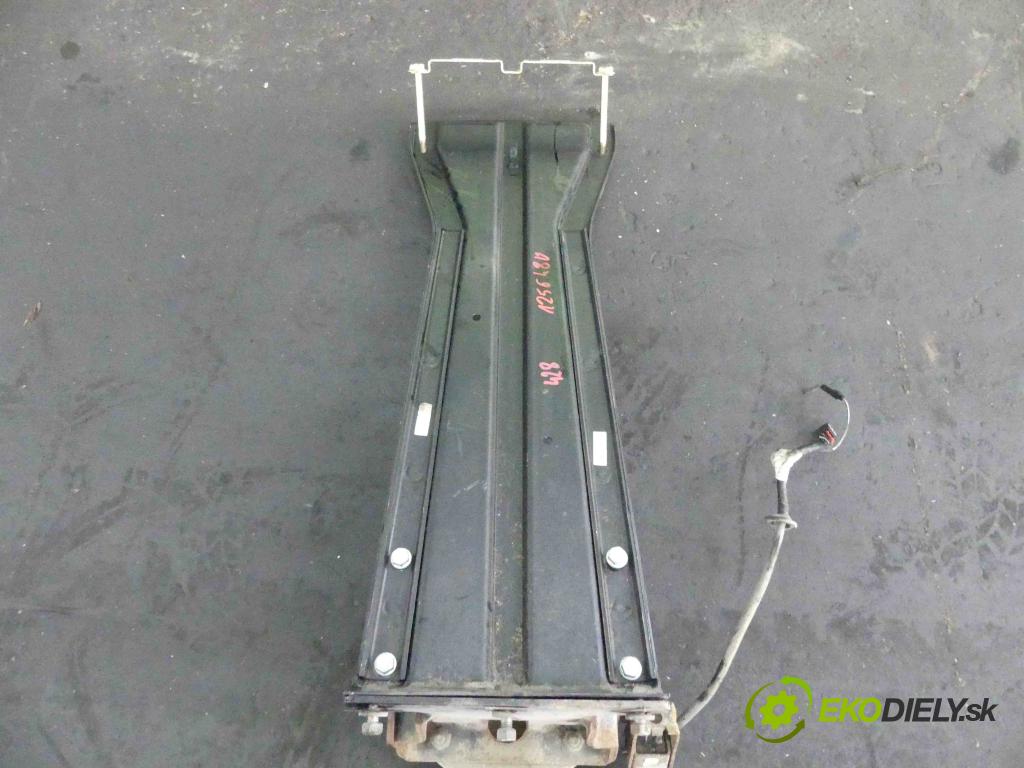 Opel Omega B 1994-2003 2.0 16v 136hp manual 100 kW 1998 cm3 4- oko tažné