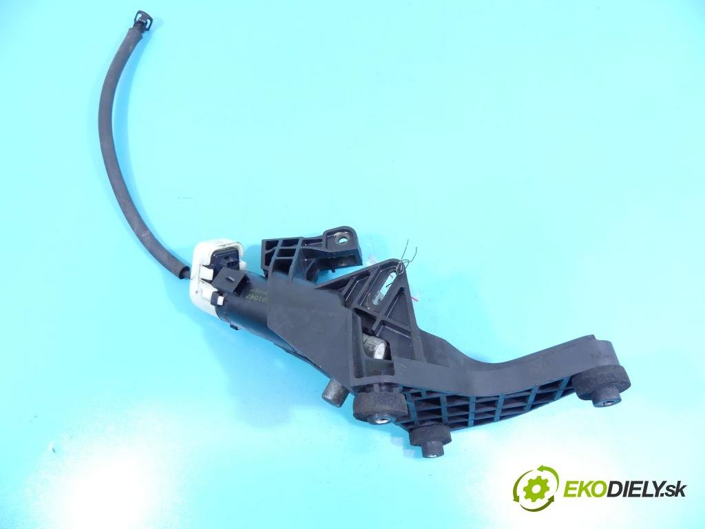 Jaguar XJ VII X350 2002-2009 4.2 V8 298KM: automatic 219 kW 4196 cm3 4- pedále 2W93-9F836-AC (Pedále)