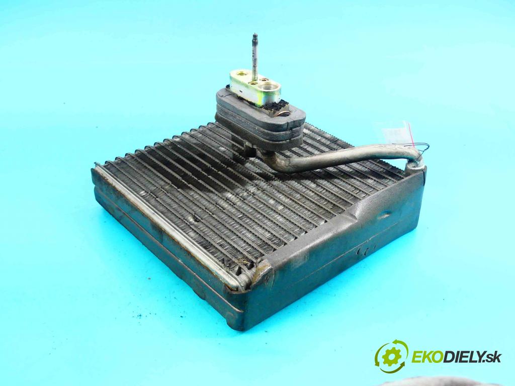 Jaguar XJ VII X350 2002-2009 4.2 V8 298KM: automatic 219 kW 4196 cm3 4- radiator MF447500-1870 (Radiátory kúrenia)