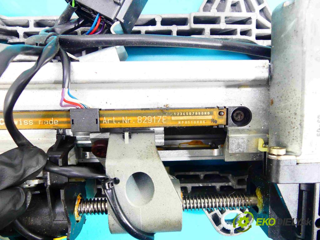 Jaguar XJ VII X350 2002-2009 4.2 V8 298KM: automatic 219 kW 4196 cm3 4- Sloupec: volant 2W93-3C529-AJ (Tyče riadenia (volantu))