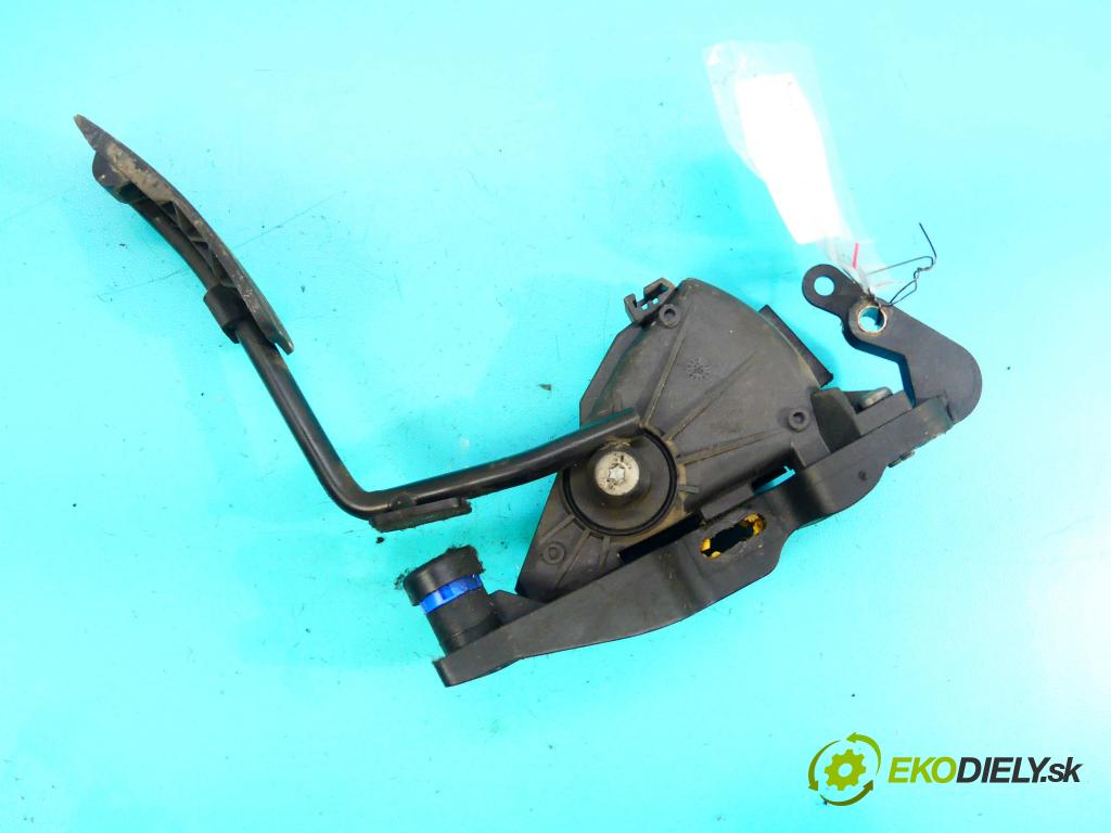 Jaguar XJ VII X350 2002-2009 4.2 V8 298KM: automatic 219 kW 4196 cm3 4- pedále 6PV008737-02 (Pedále)