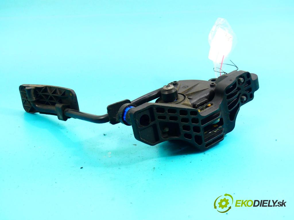 Jaguar XJ VII X350 2002-2009 4.2 V8 298KM: automatic 219 kW 4196 cm3 4- pedále 6PV008737-02 (Pedále)